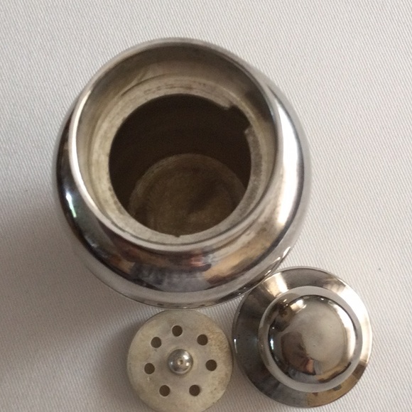 3/$10 | Silver Coloured Cocktail Shaker - Picture 4 of 9
